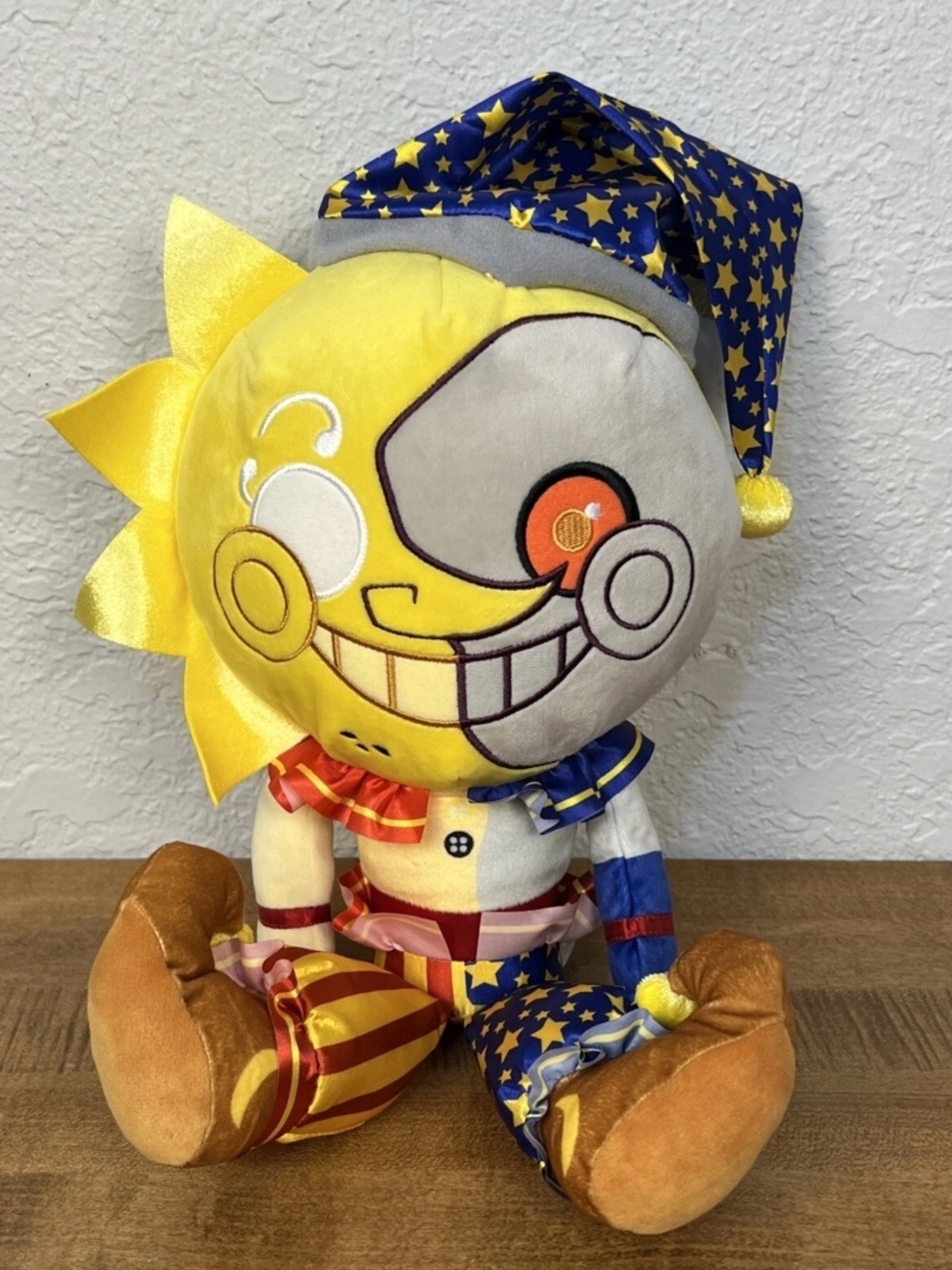Sun & Moon Jester Plush – Five Nights At Freddys 15in Hot Topic Exclusive